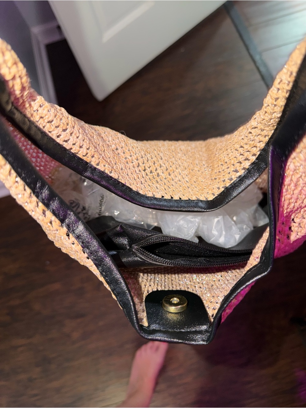 Accent Woven Shoulder Bag with Removable Pouch - GREAT BEACH BAG!!! - Picture 7 of 9